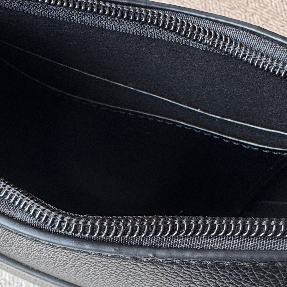 Crescent Crossbody Bag - Picture 7 of 7